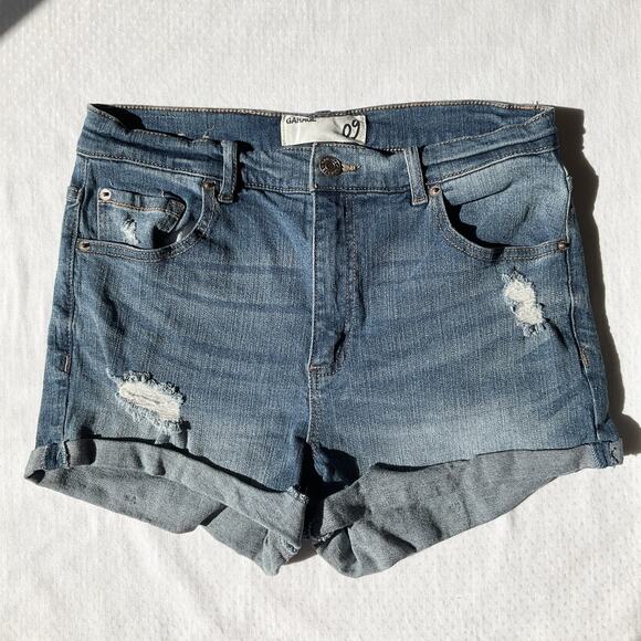 Garage Women Shorts 9 Blue Denim Distressed Button 2" Inseam - Picture 1 of 10
